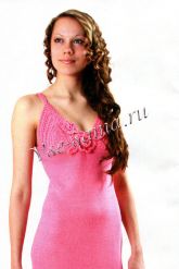 Розовое платье с открытым верхом