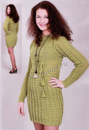 Зеленое платье с узорами паутинка и ажурные полоски, фото модели