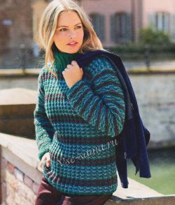 Полосатый четырёхцветный свитер, фото
