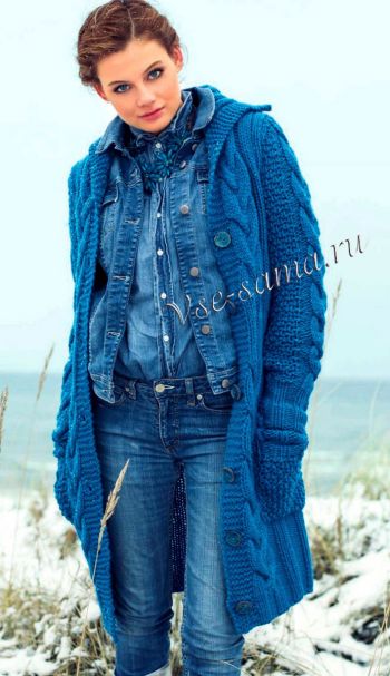 Синее весеннее пальто, фото