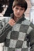 Мужской свитер в клетку