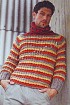 Пуловер в яркую полоску