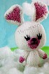 Зайчик Мофи - игрушка спицами