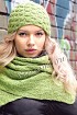 Зелёные шапочка и шарф