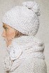 Белый комплект - шапка и снуд спицами