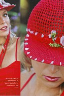 Кепи с цветком из бисера