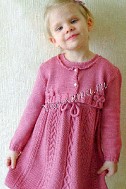 Розовый костюм