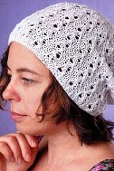 Белая шапочка-мешочек