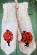 Варежки «божья коровка»