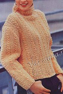 Пуловер абрикосового цвета