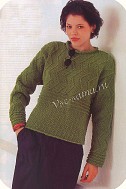 Зеленый пуловер с рельефным узором
