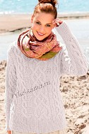 Пуловер с узором из кос и рельефным узором