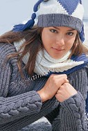 Пуловер, шарф и шапочка