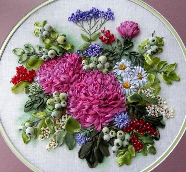 Композиция из шелковых лент 2, фото