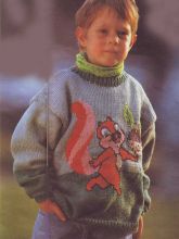 Детский пуловер с белкой