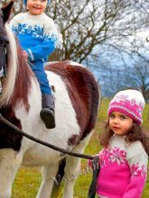 Пуловер и шапка в двух вариантах, фото