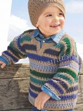 Связанный крючком пуловер в полоску и шапка, фото