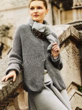 Серый жакет связанный жемчужным узором