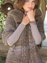 Жакет покроя реглан с меховым воротником, фото