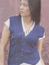 Синий жилет с узором из кос