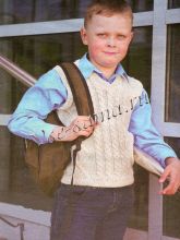 Бежевый жилет с рельефным узором