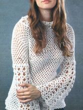 Белый пуловер с ажурными рукавами