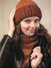 Двухцветная шапка с отворотом и манишка