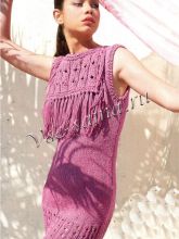 Маленькое платье цвета цикламена с бахромой