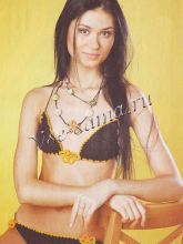 Черный купальник с цветочками