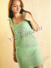 Зеленый сарафан с цветочками