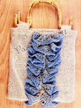 Сумочка с голубым рюшем