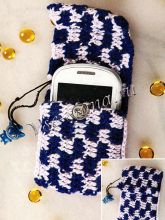 Чехол для телефона в клеточку