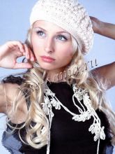 Бежевый берет