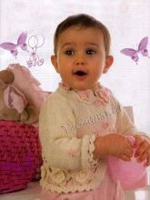 Кофточка с вязаными розами