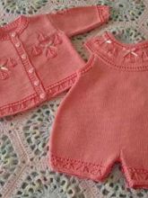 Розовый комплект - кофточка и комбинезон