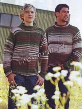 Пуловер в полоску