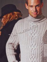 Пуловер с плетёной косой