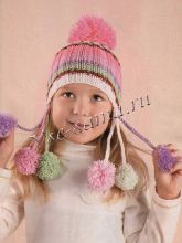 Разноцветная шапка с помпонами