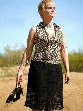 Простая черная ажурная юбка