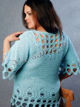 Голубая блуза с ажурными вставками