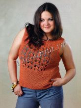 Топ с ажурной вставкой