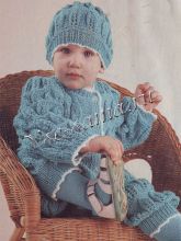 Комбинезон и шапочка с узором 