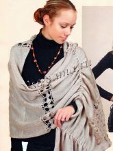 Палантин с ажурными полосами