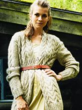 Кардиган с косами серо-зеленого цвета