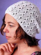 Белая шапочка-мешочек, фото