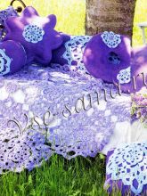 Плед, подушки и подставка под стакан, фото