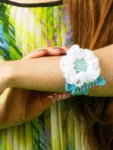 Бело-бирюзовый браслет крючком