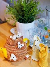 Грелка на чайник спицами и мышки-солонки