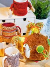 Грелка на чайник крючком и свитера для бокалов