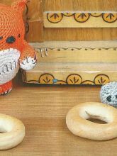 Игрушки крючком - Кот - охотник и мышки